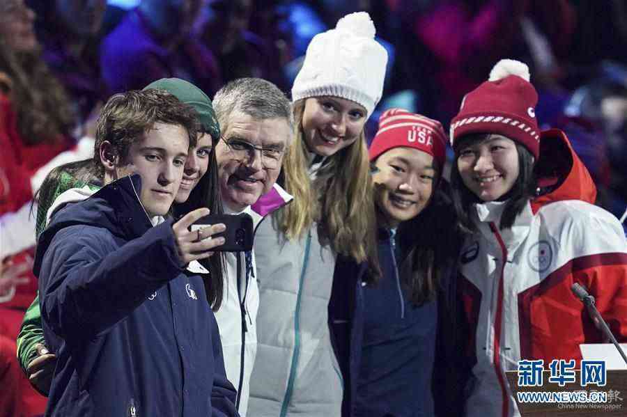 (冬青奥会)(2)第三届冬青奥会开幕式在洛桑举行