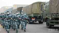 军队增派1200名医护人员抵达武汉 支援抗击疫情
