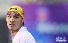 游泳全国冠军赛：徐嘉余获男子100米仰泳冠军