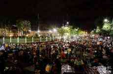 泰国示威者通宵包围总理府 政府颁紧急法令应对