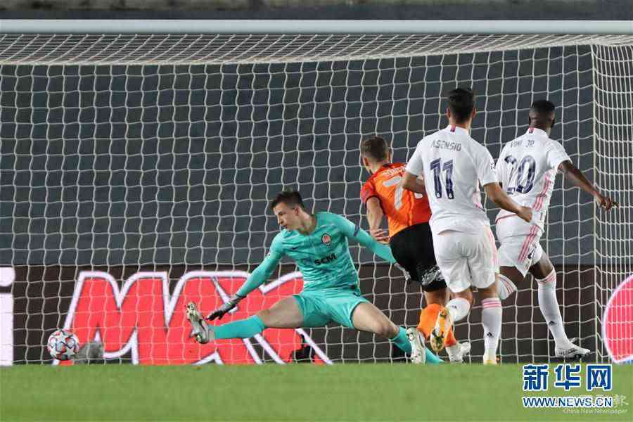 (体育)(4)足球——欧冠:皇家马德里负顿涅茨克矿工