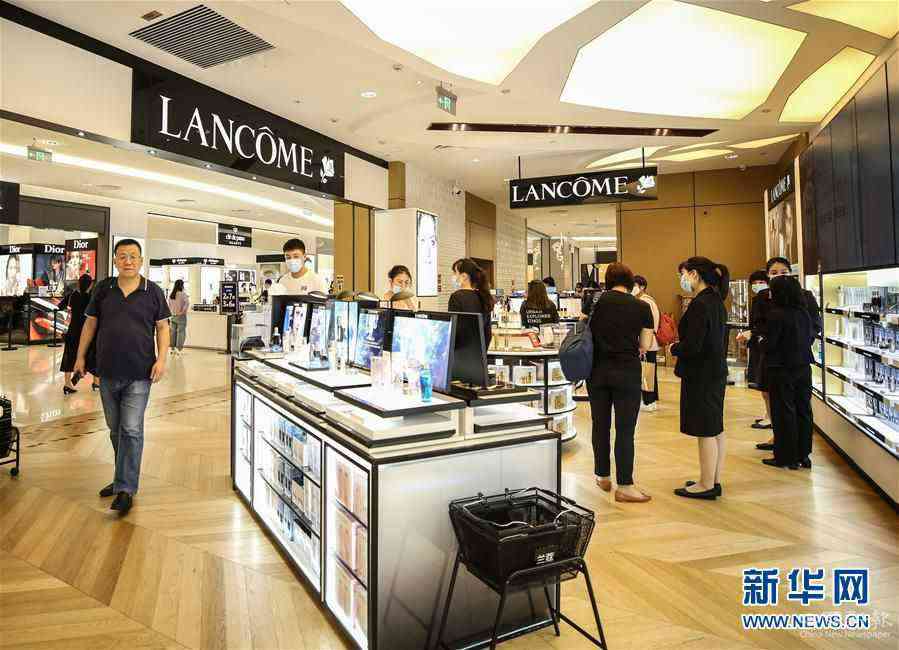 (经济)(2)海南离岛免税新政实施以来免税购物达108.5亿元