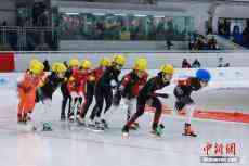 全国速度滑冰锦标赛收官 黑龙江夺7枚金牌[图]
