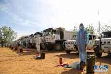 中国赴苏丹维和工兵分队通过撤离前装备核查