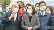 蔡英文民调满意度现死亡交叉 苏贞昌不满意度创新高