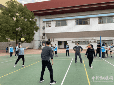 衡阳市实验中学第二届教职工气排球比赛拉开序幕