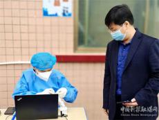 湖南新田：核酸检测医务人员贴心师生暖心