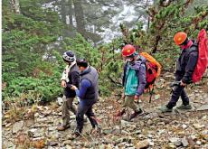 花莲6.2级地震 5登山客遭落石砸伤