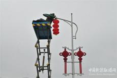 隆回金石桥镇：挂灯笼迎新年