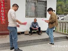 休宁县月潭湖镇：走村串巷问需求忙宣传
