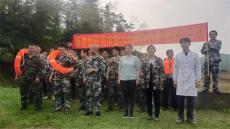 武冈市秦桥镇开展防溺水应急演练，筑起水上安全保护线