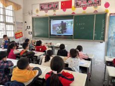 六都寨镇中心小学开展交通安全主题教育活动