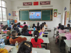 隆回县六都寨镇中心小学开展防灾减灾安全教育主题班会