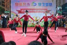 隆回县金石桥镇土桥剧场：欢乐迎“六一”
