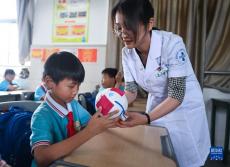 全国爱眼日：关注眼健康