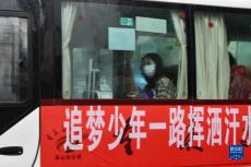重庆巫山：高速快车道助力 高考学子告别坐船赴