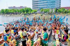 长三角地区32所高校留学生汇聚华理赛龙舟