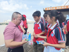 珠晖区苏洲湾社区：高清摄像头上岗 “隔空喊话”防溺水