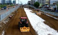 二军路长岗段加紧建设