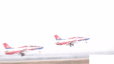 “红鹰”飞行表演队首次出国表演 今日启程飞赴老挝