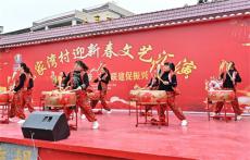 湖南隆回羊古坳镇：“泥腿子”激情“闹”村晚