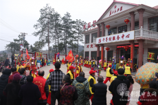 邵东车马灯添彩文明村