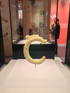 中国考古博物馆最新特展展出112件龙主题文物