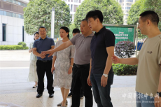 钱波一行到高新成章实验学校调研清廉学校建设情况