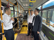 衡阳智电客车举行豪华电动车出口韩国发车仪式
