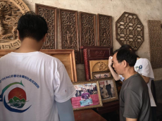 湘信·艺young青春实践团开展乡村木雕非遗文化探寻之旅