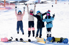 冰雪运动成就新疆文旅新名片