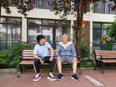 用青春守护“夕阳红”：更多年轻人投身老年护理事业