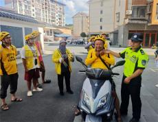 锦屏公安交警大队联合县总工会走进美团开展交通安全宣传