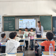 袁永红：三尺讲台植桃李，一片丹心润童心