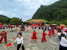 “双节”假期，张家界黄龙洞参与沉浸式文旅体验受追捧