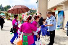 贵州锦屏法院：民族盛会巧普法 共筑法治连心桥