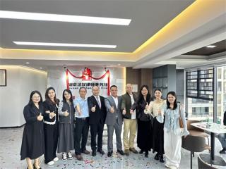 湖南法仗律师事务所于新邵资江码头正式启航