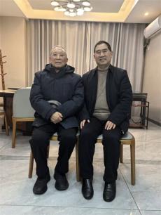 阡陌间的翰墨韵一一记贵州桐梓籍书法家娄上楼