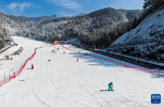 杭州临安：雪后初晴 银装素裹