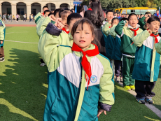 衡阳船山实验小学举行新队员入队仪式