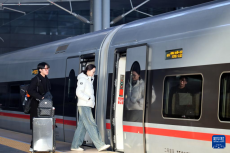 京津冀首开环线高铁