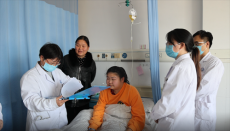 湖南新宁：苦难母女幸遇人间大爱