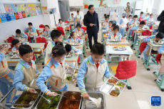 北京市推进校园餐改革