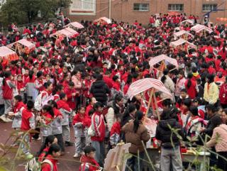 不同开学典礼！凯里市第十三小学以科技与温情开启新学期
