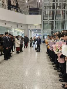 援非归来！长沙医生荣获“津巴布韦共和国卓越勋章”！