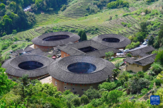 福建土楼：文旅融合促发展
