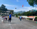 绥宁县长铺乡枫香学校工会组织全体教职工趣味投篮比赛