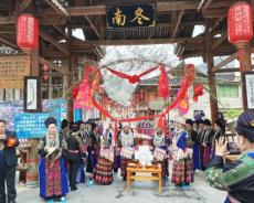 贵州台江：南冬苗寨藏在G211国道旁的苗乡“慢时光”